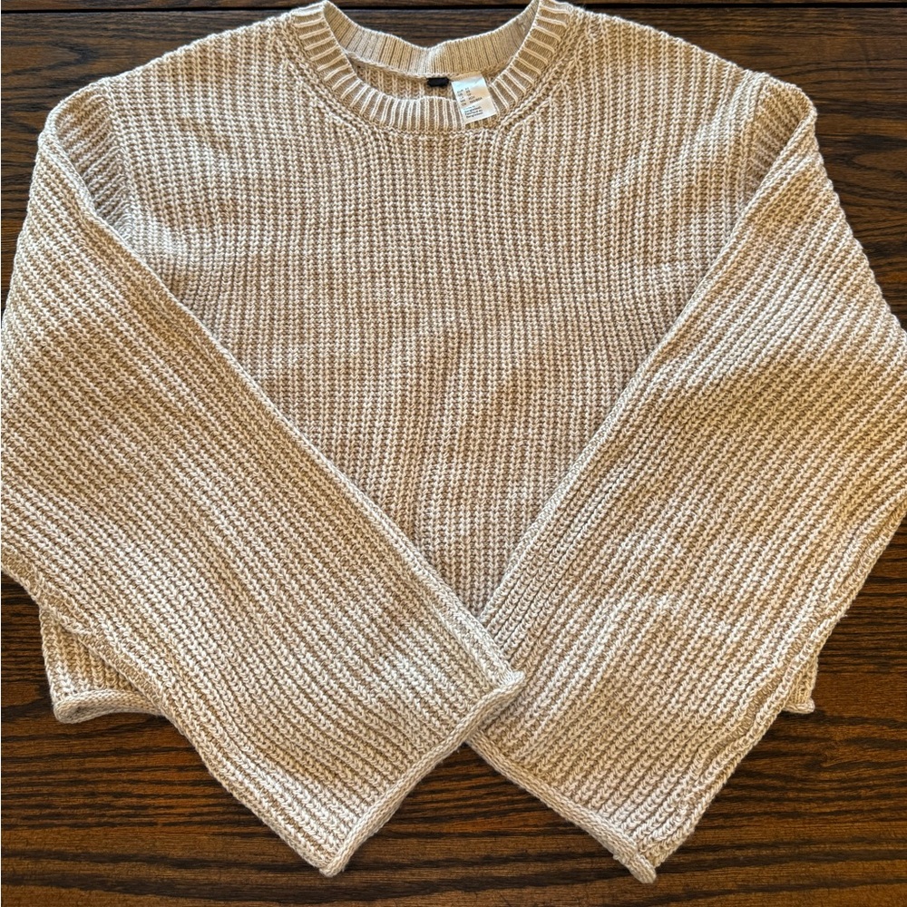 Xs beige knit sweater from H&M. Only more in a few times great condition